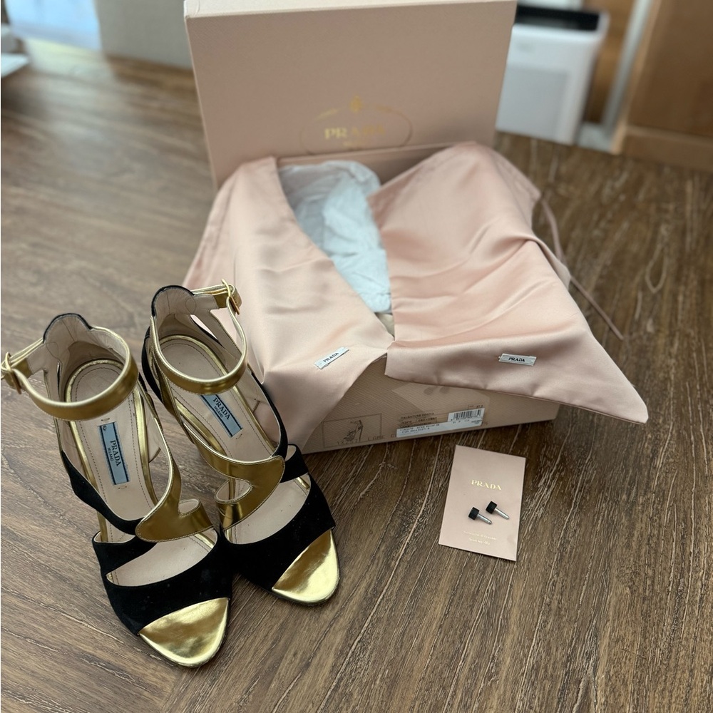 Prada Women's Black and Gold Heels - Size 37 ½